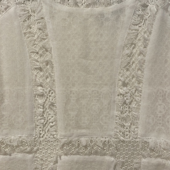 BCBG WHITE MINI DRESS. Size 0. Lace accents. Perfect for for bridal shower. - Picture 2 of 6